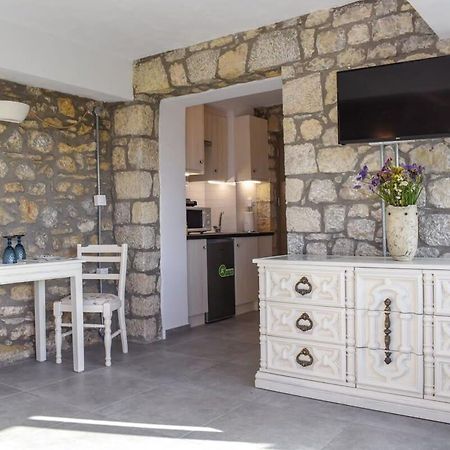 Coastal Stone Hideaway With Stunning Scenery Vila Kitriaí Exterior foto
