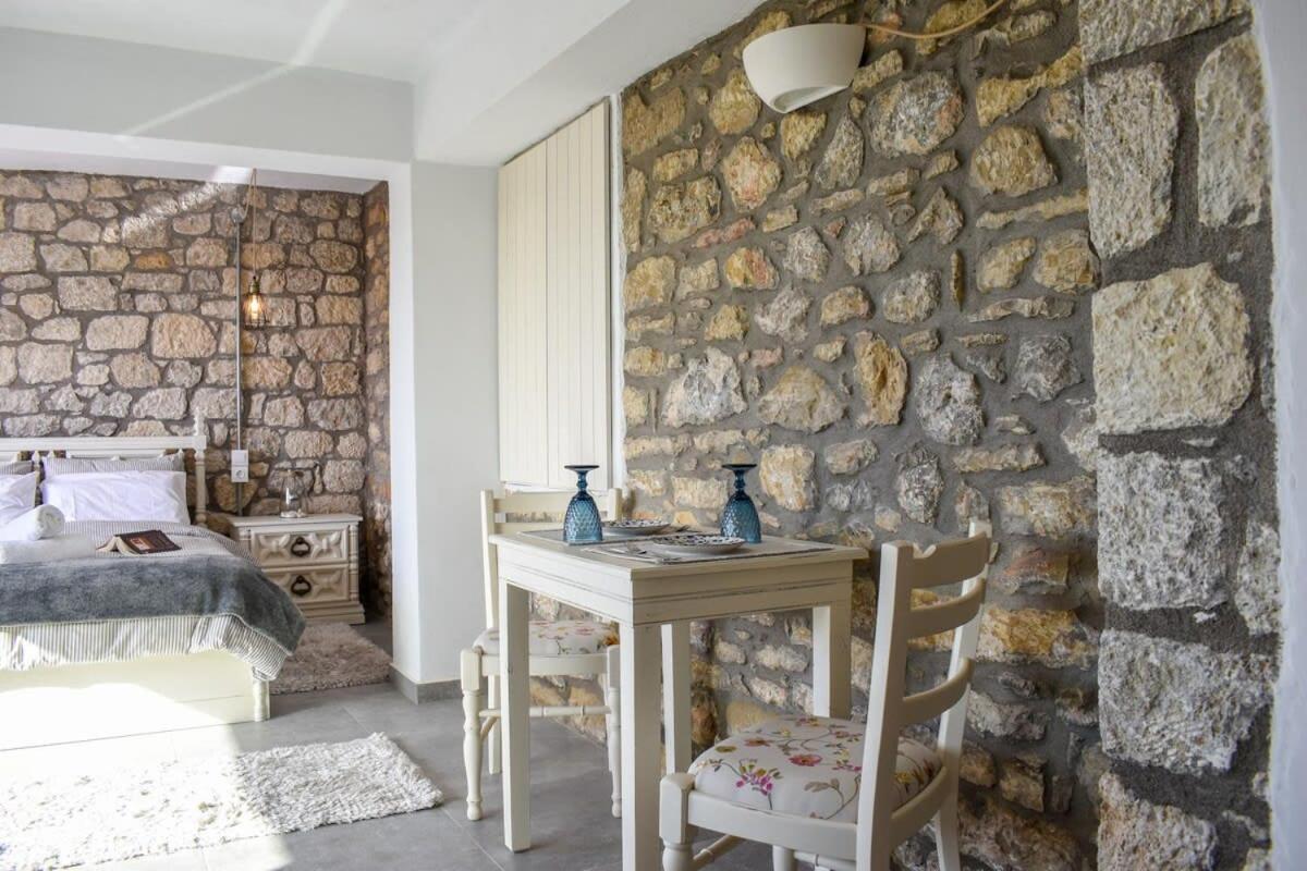 Coastal Stone Hideaway With Stunning Scenery Vila Kitriaí Exterior foto