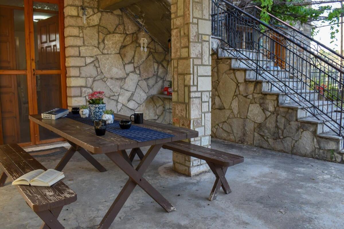 Coastal Stone Hideaway With Stunning Scenery Vila Kitriaí Exterior foto