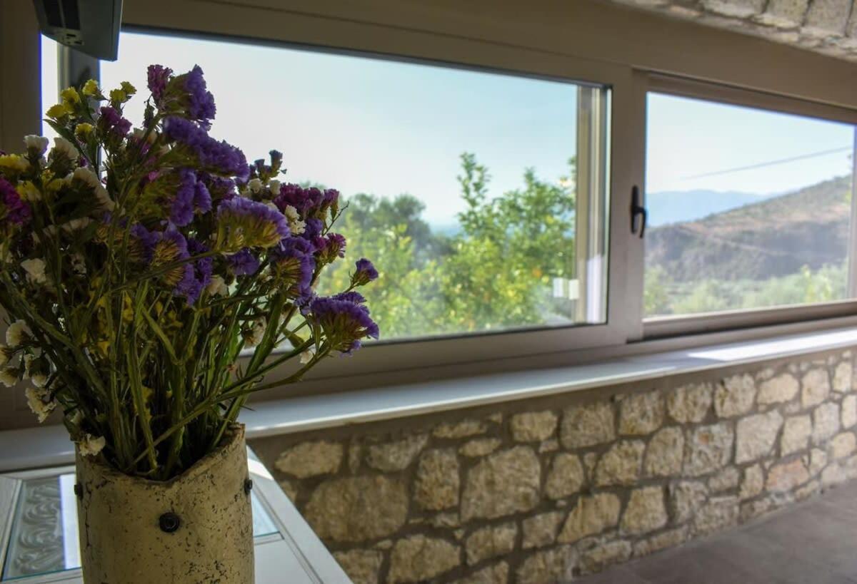 Coastal Stone Hideaway With Stunning Scenery Vila Kitriaí Exterior foto